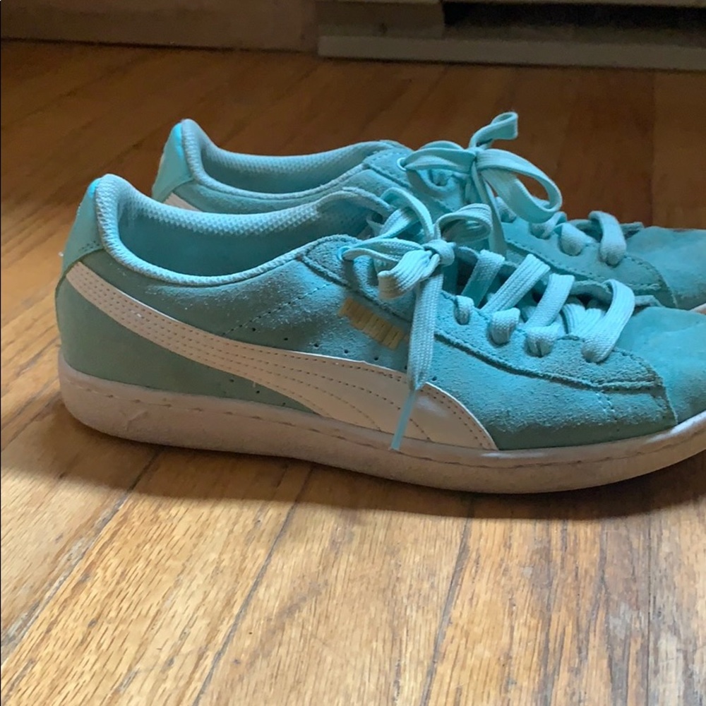 Teal puma shoes💕